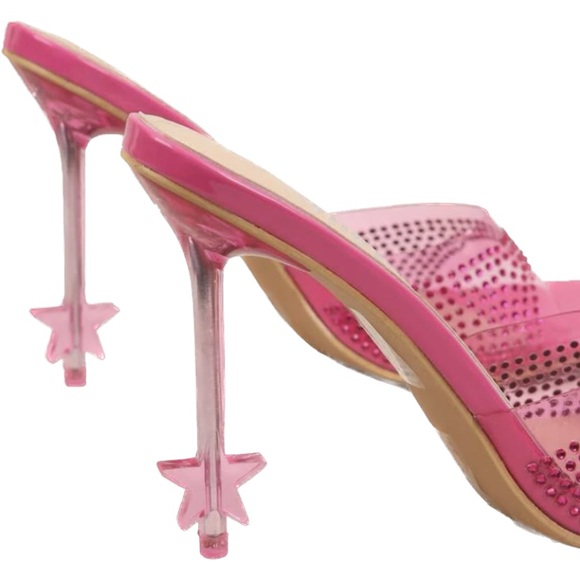 Shoes - Picture 1 of 3